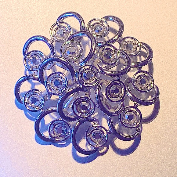 SARAH COVENTRY SILVER CRYSTAL BROOCH & EARRING DEMI PARURE 2 PC SET VINTAGE - Picture 7 of 14